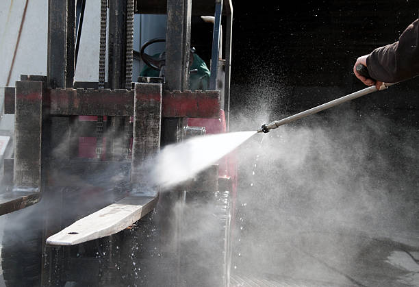 Best Deck Pressure Washing  in Sand Lake, MI
